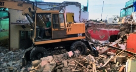 Demolice stodoly, chaty, chalupy - foto č. 2